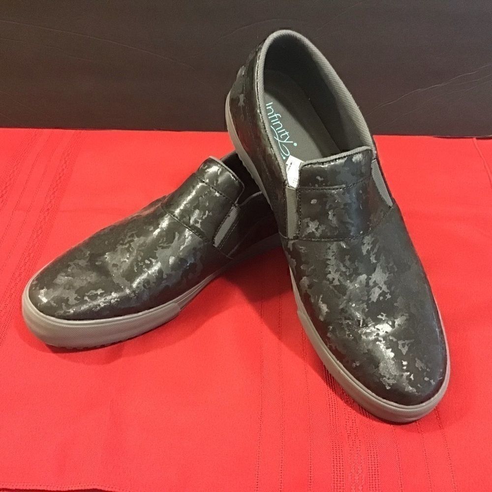 Men’s Infinity by Cherokee casual sneakers sz 13